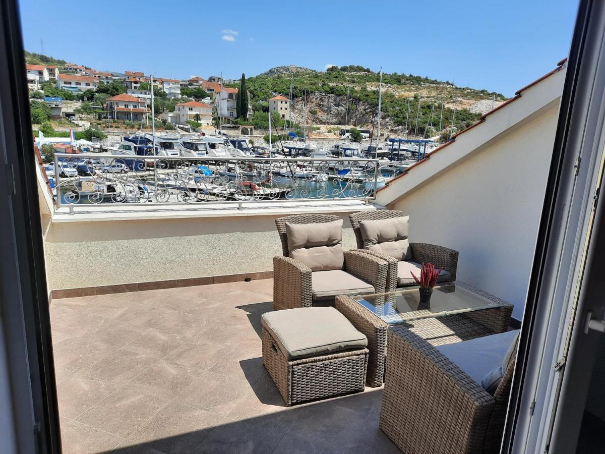 Apartmani Marta Marina Dış mekan fotoğraf