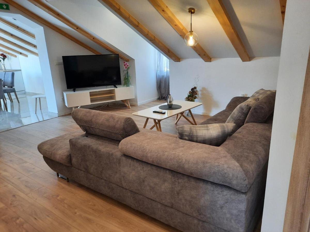 Apartmani Marta Marina Dış mekan fotoğraf