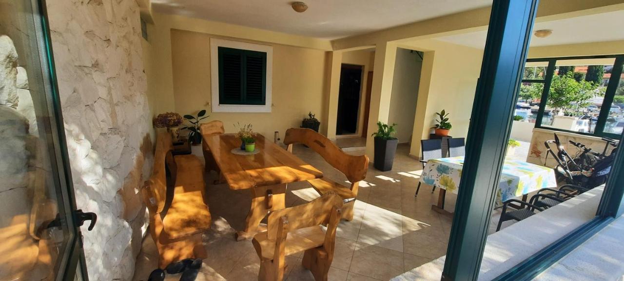 Apartmani Marta Marina Dış mekan fotoğraf